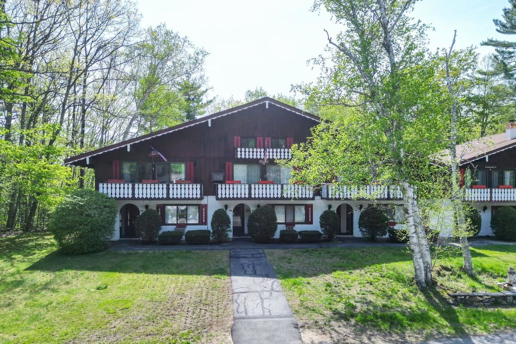 Photo of 18 Sandtrap Loop #P5, Bartlett, NH 03812 (MLS # 5089959)