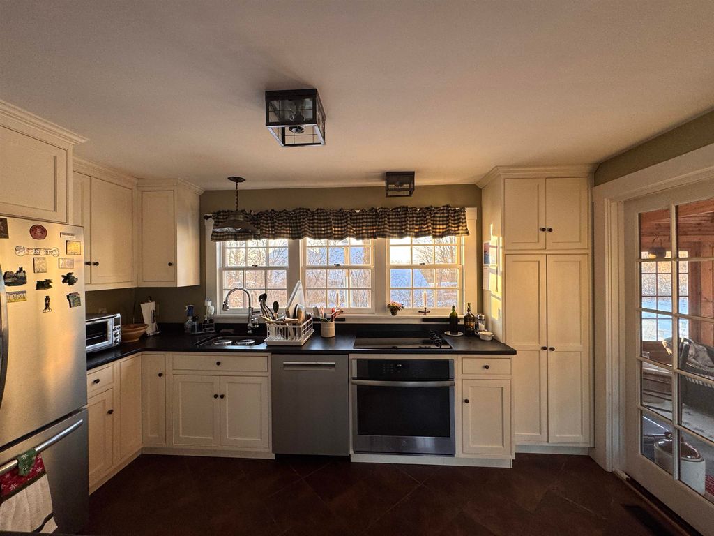 Photo of 21 Gould Hill Road, Hopkinton, NH 03229 (MLS # 5066721)