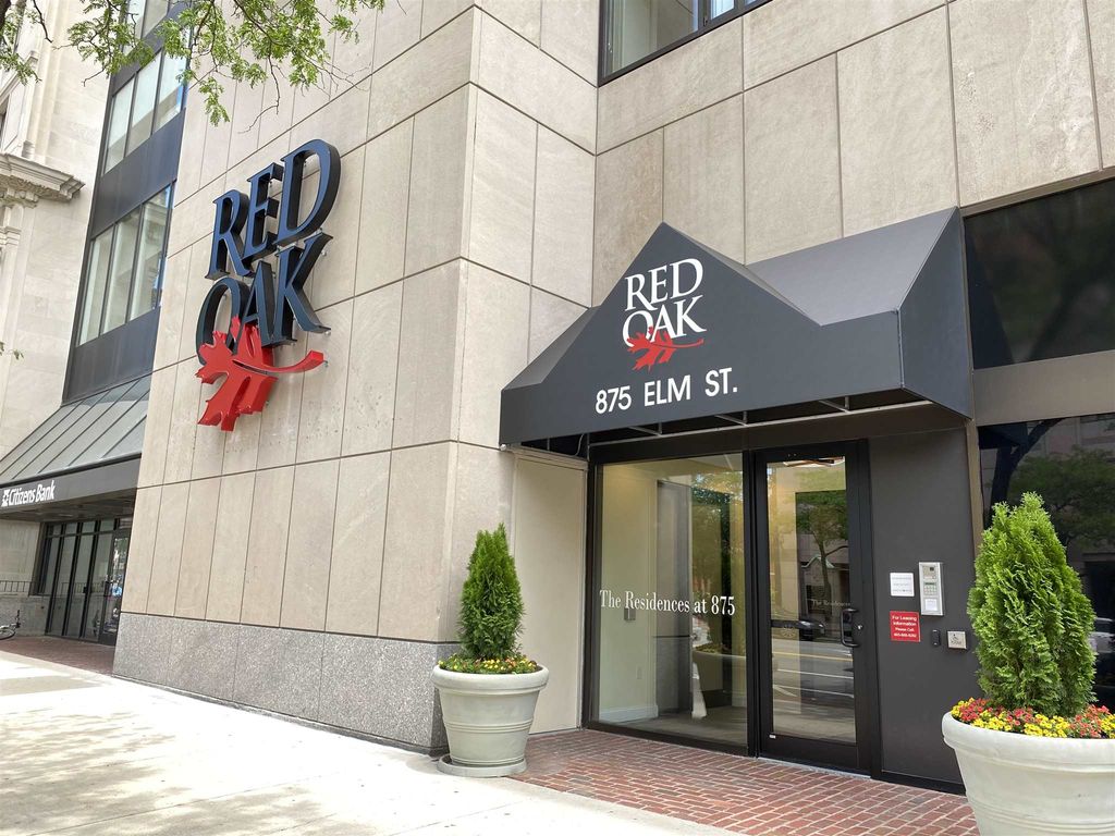 Photo of 875 Elm Street #304, Manchester, NH 03101 (MLS # 5078782)