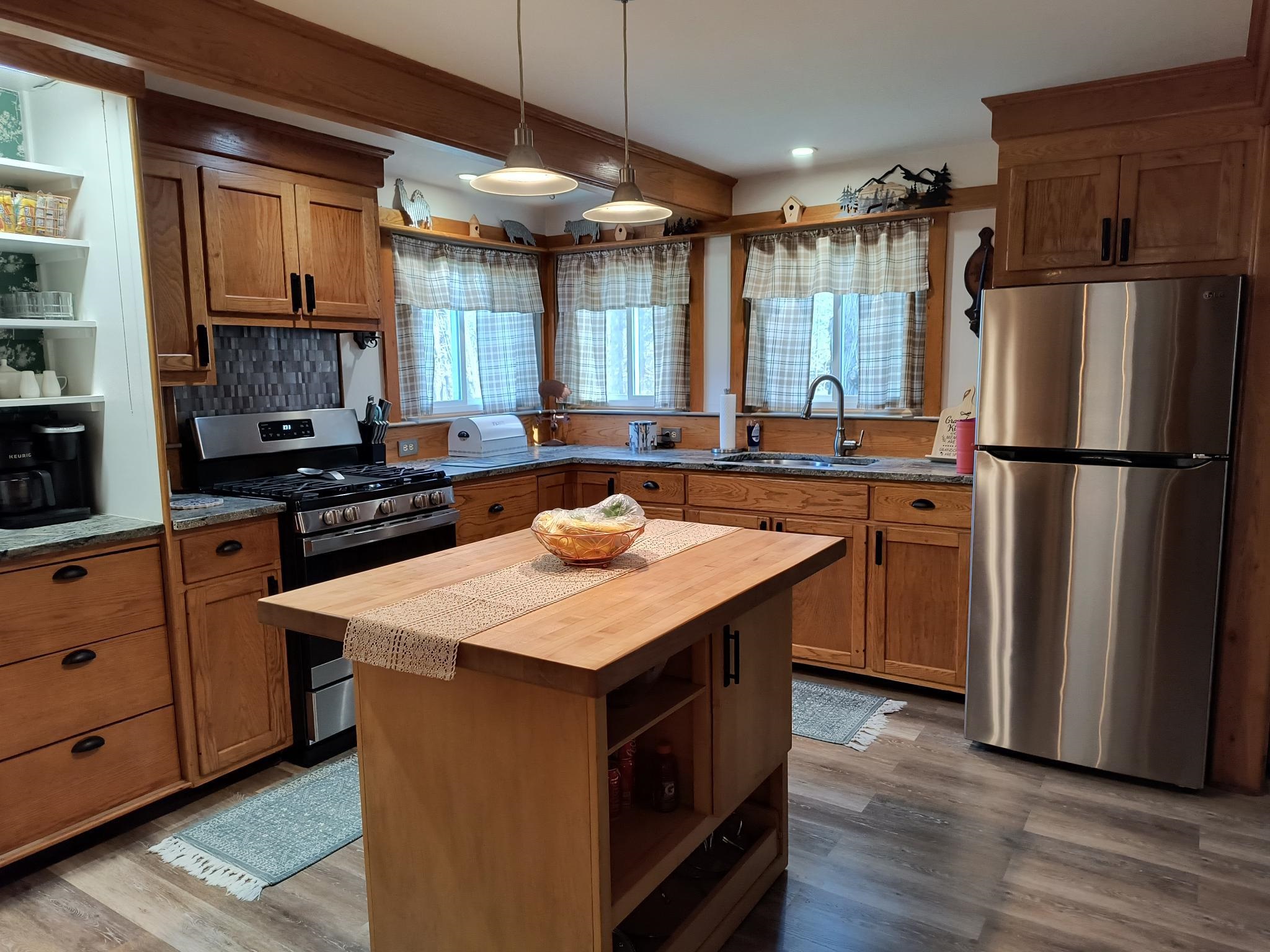 485 Royalston Road