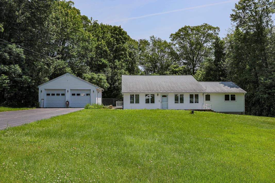 4 Appaloosa Avenue