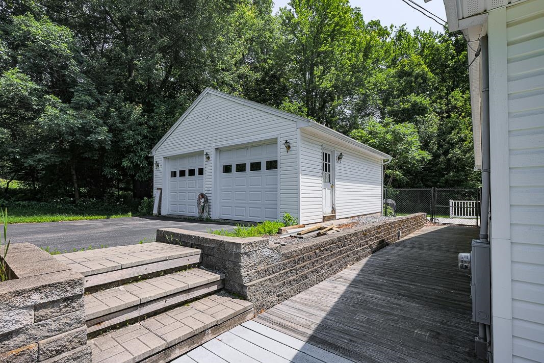 4 Appaloosa Avenue