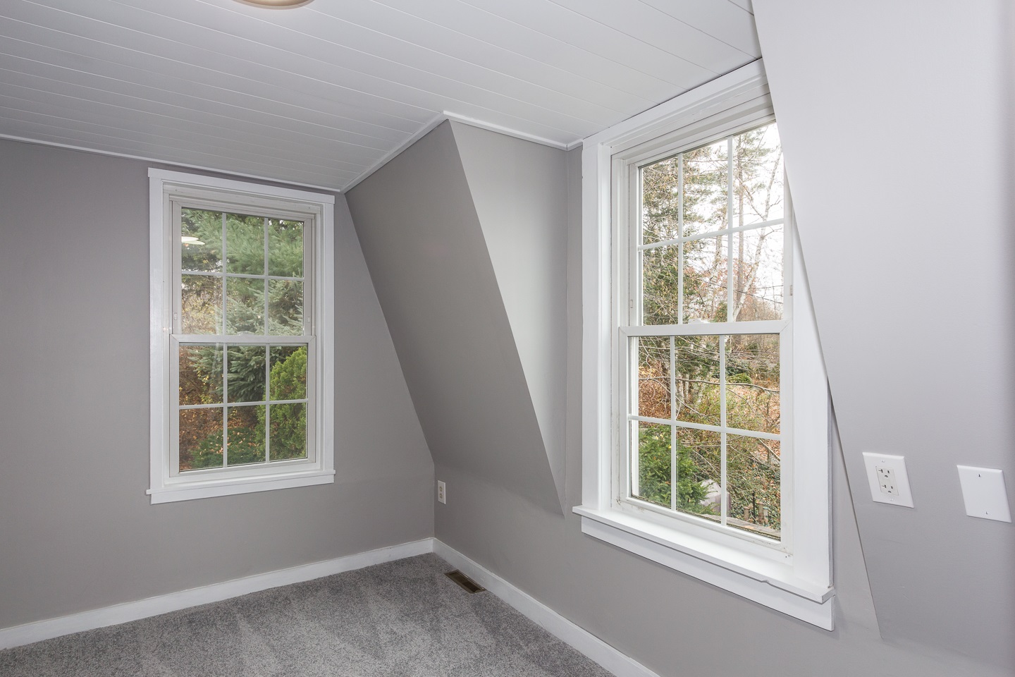 Salem, New Hampshire 03079, United States, 3 Bedrooms Bedrooms, ,2 BathroomsBathrooms,Residential,Active,235806