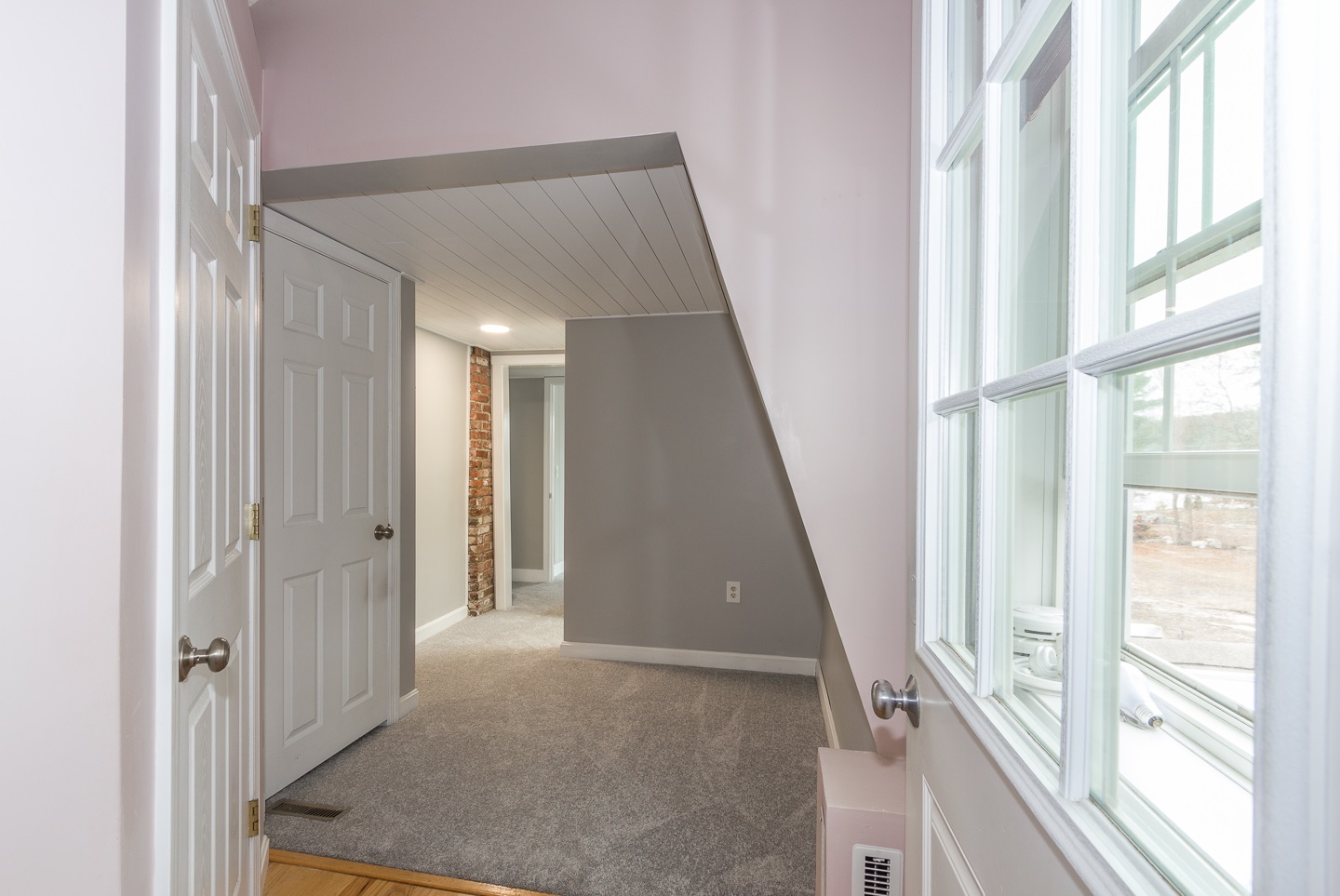 Salem, New Hampshire 03079, United States, 3 Bedrooms Bedrooms, ,2 BathroomsBathrooms,Residential,Active,235806