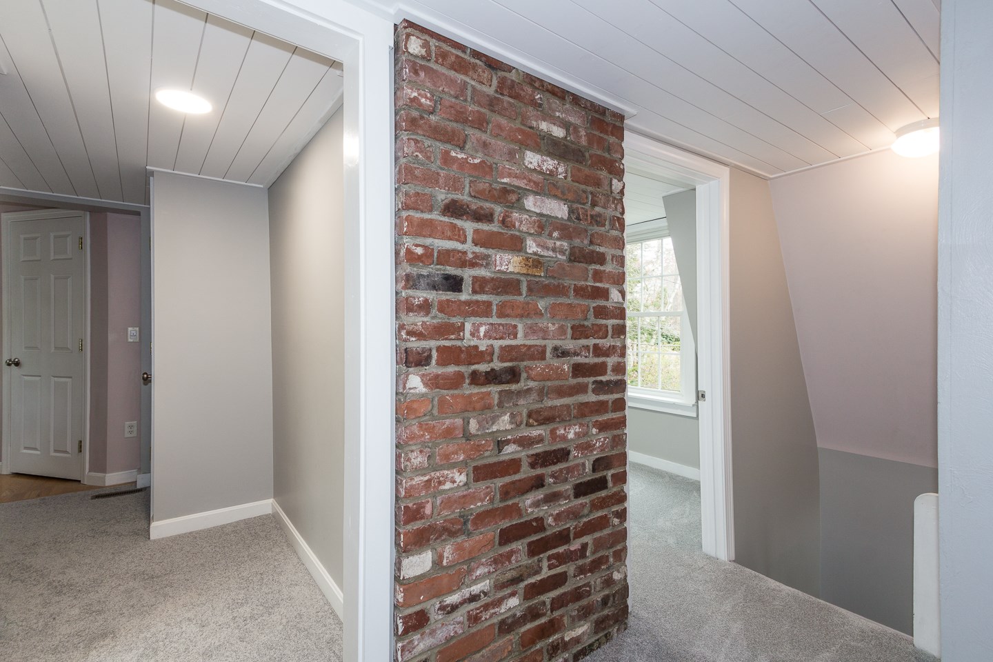 Salem, New Hampshire 03079, United States, 3 Bedrooms Bedrooms, ,2 BathroomsBathrooms,Residential,Active,235806