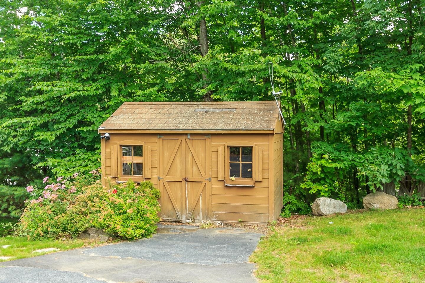 Salem, New Hampshire 03079, United States, 3 Bedrooms Bedrooms, ,2 BathroomsBathrooms,Residential,Active,235806