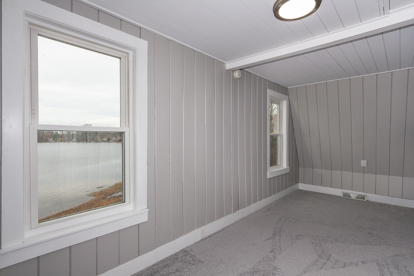 Salem, New Hampshire 03079, United States, 3 Bedrooms Bedrooms, ,2 BathroomsBathrooms,Residential,Active,235806