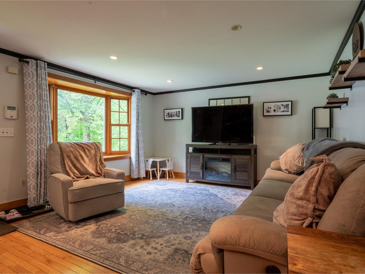 82 Oakwood Drive