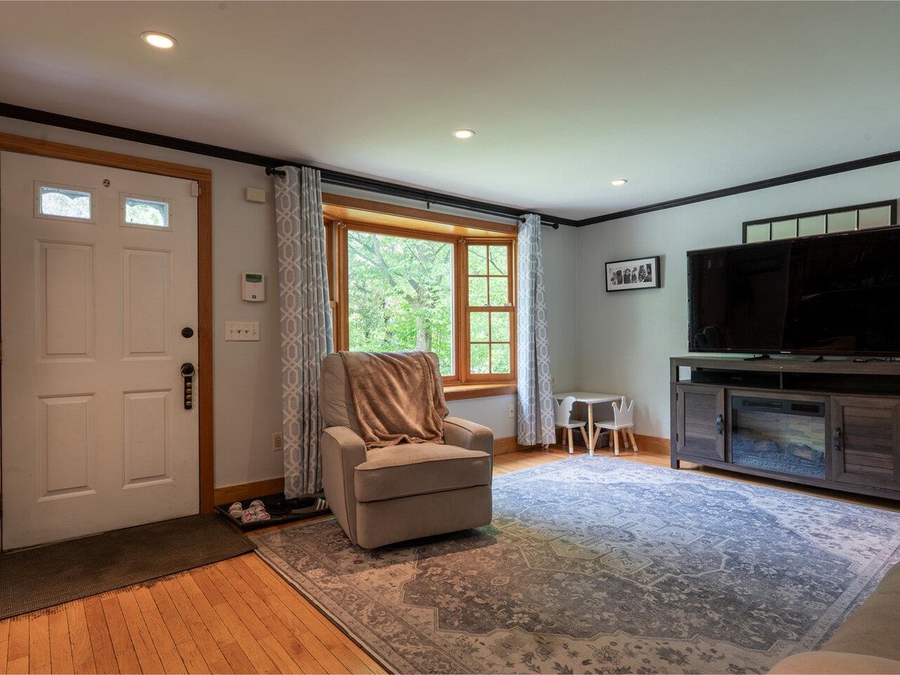 82 Oakwood Drive
