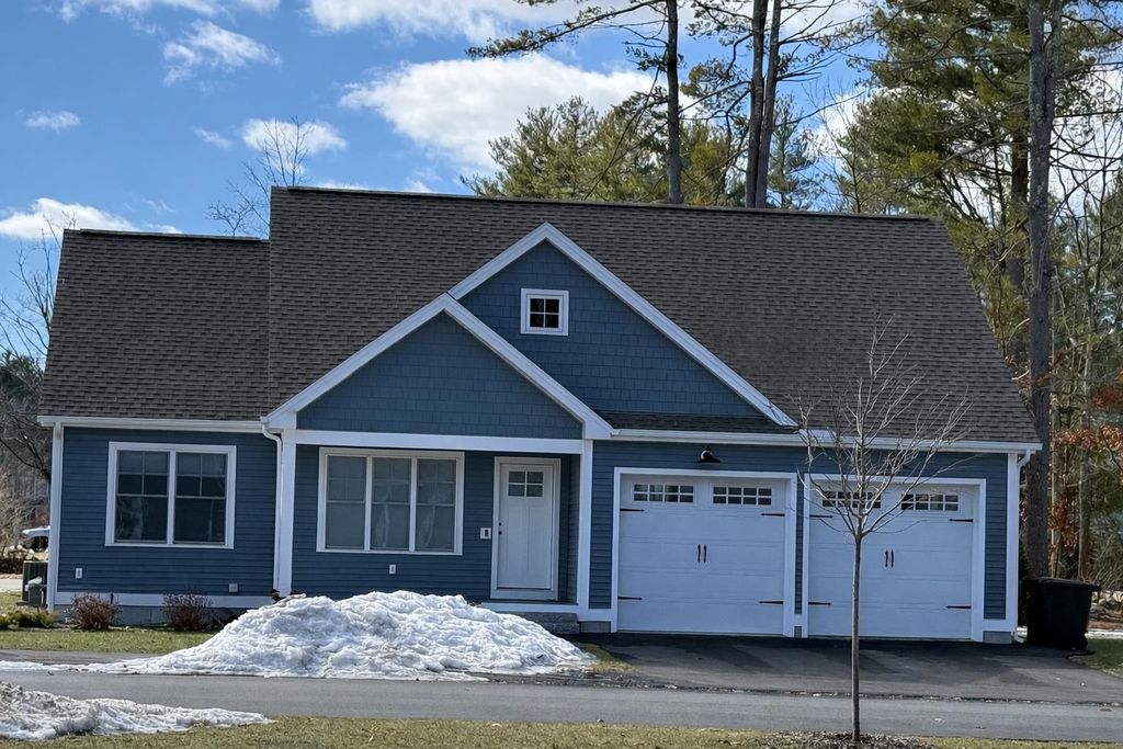 Photo of 15 Wilderness Drive, Nashua, NH 03062 (MLS # 5079630)