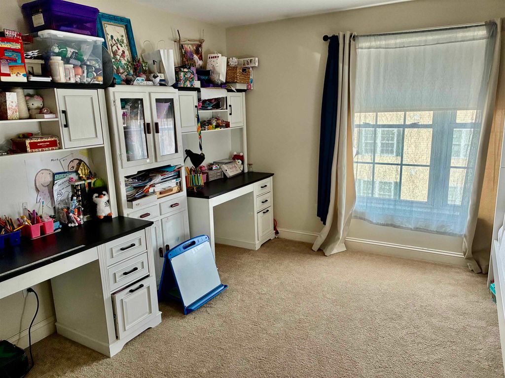 Photo of 12 Vista Ridge Drive #34, Londonderry, NH 03053 (MLS # 5080349)