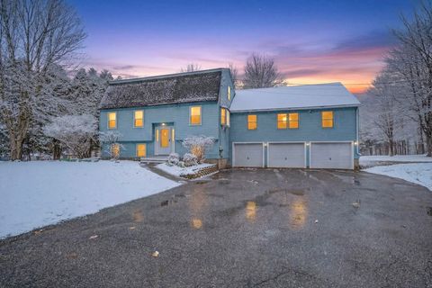 Photo of 218 Old Turnpike Road, Northwood, NH 03261 (MLS # 5082670)