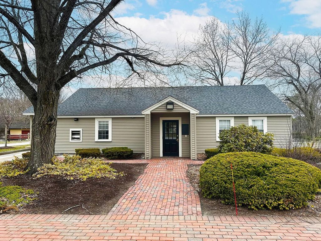 Photo of 884 Main Street, Hopkinton, NH 03229 (MLS # 5076235)