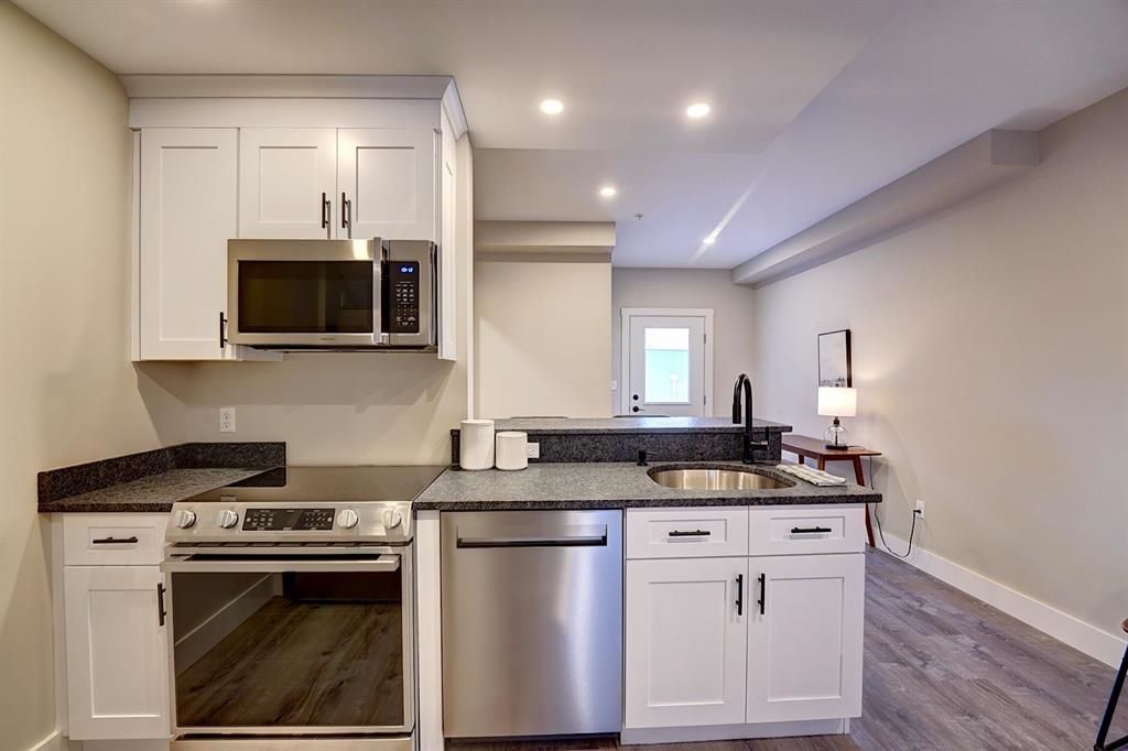 Photo of 621 Islington Street #C, Portsmouth, NH 03801 (MLS # 5065430)