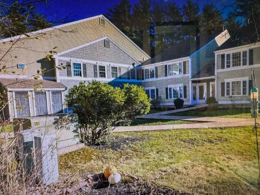 Photo of 414 Springbrook Circle, Portsmouth, NH 03801 (MLS # 5075418)