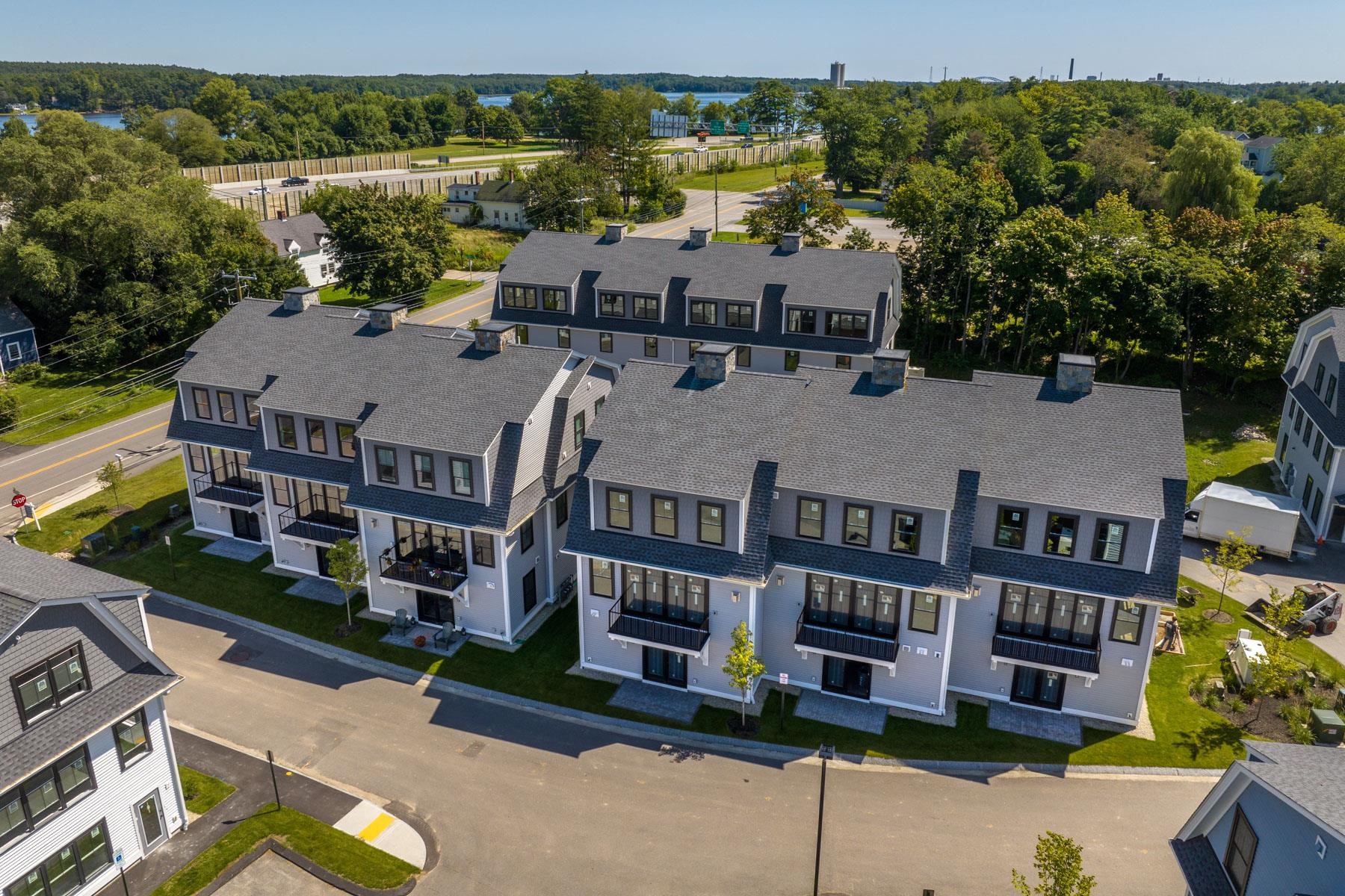 2 LITTLE BAY Drive