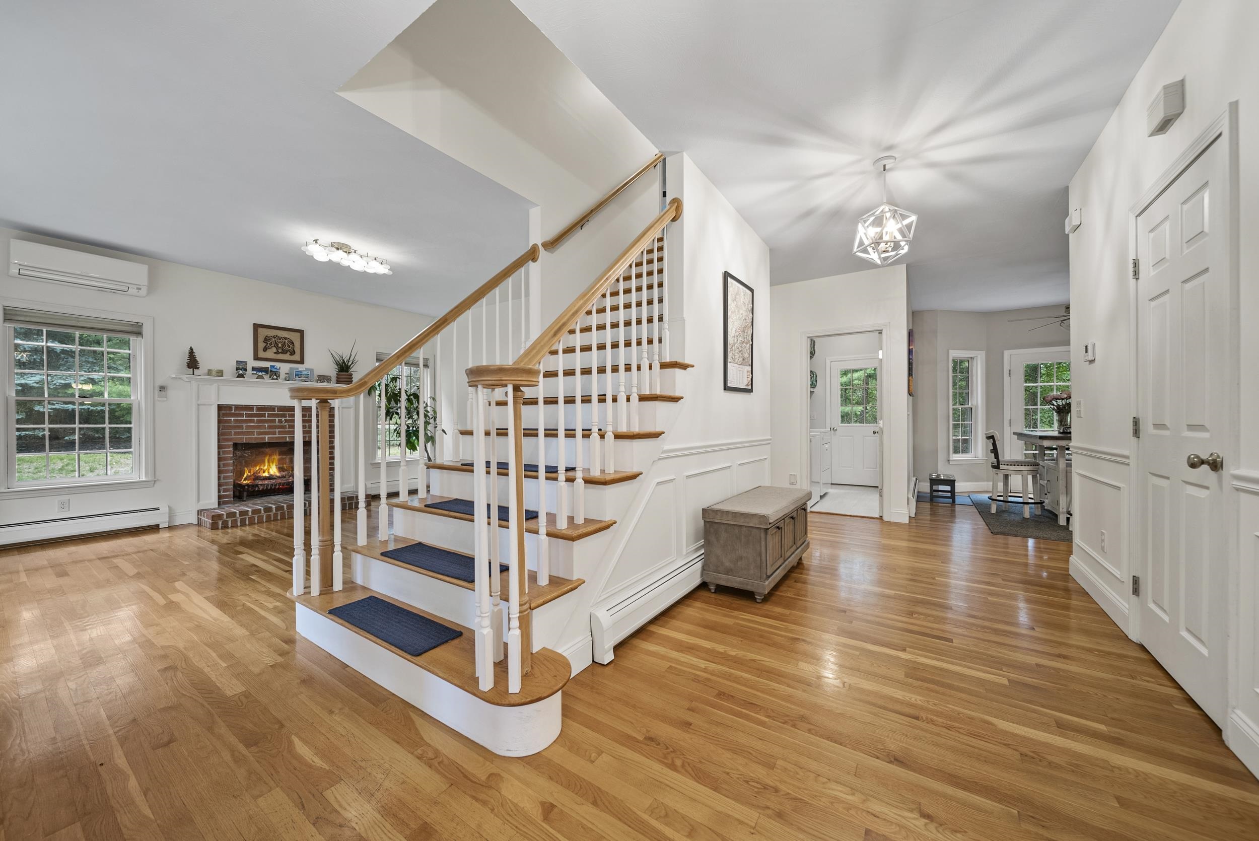 9 Hyde Park Circle