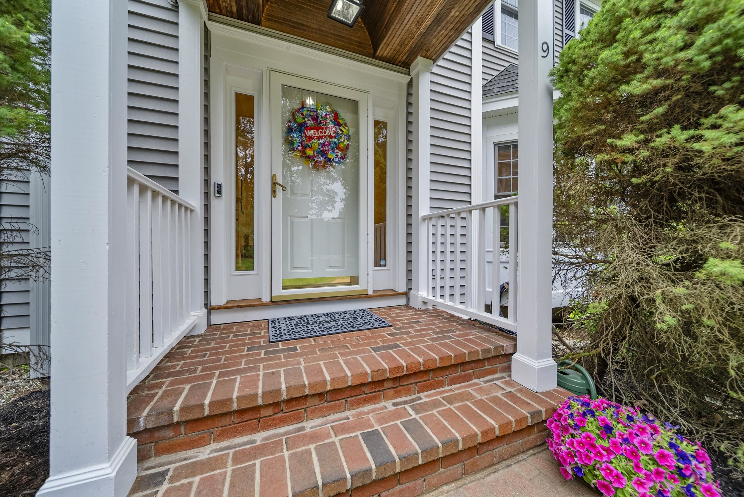 9 Hyde Park Circle