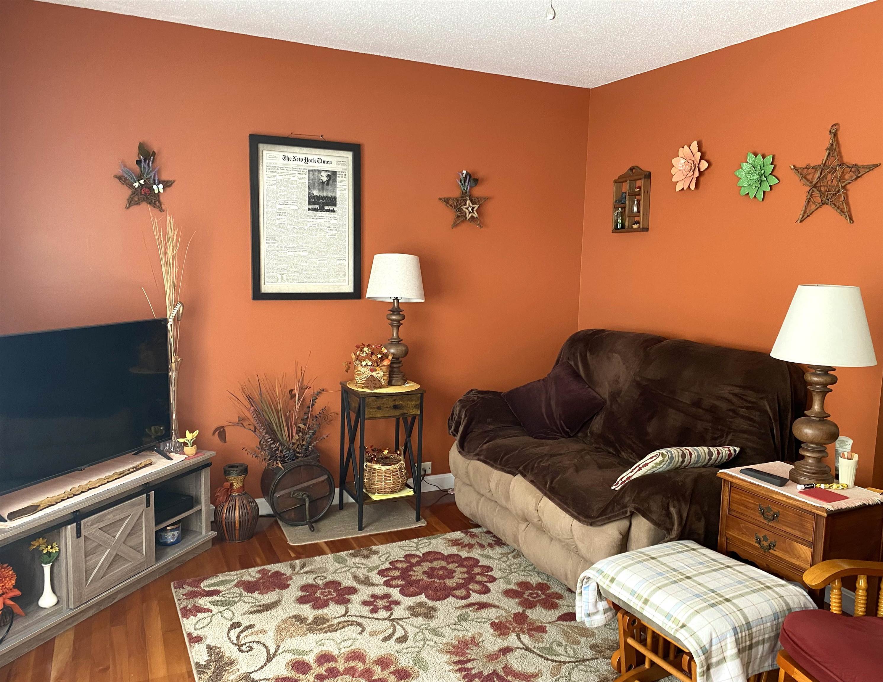 Middlebury, Vermont 05753, United States, 2 Bedrooms Bedrooms, ,1 BathroomBathrooms,Residential,Active,223700