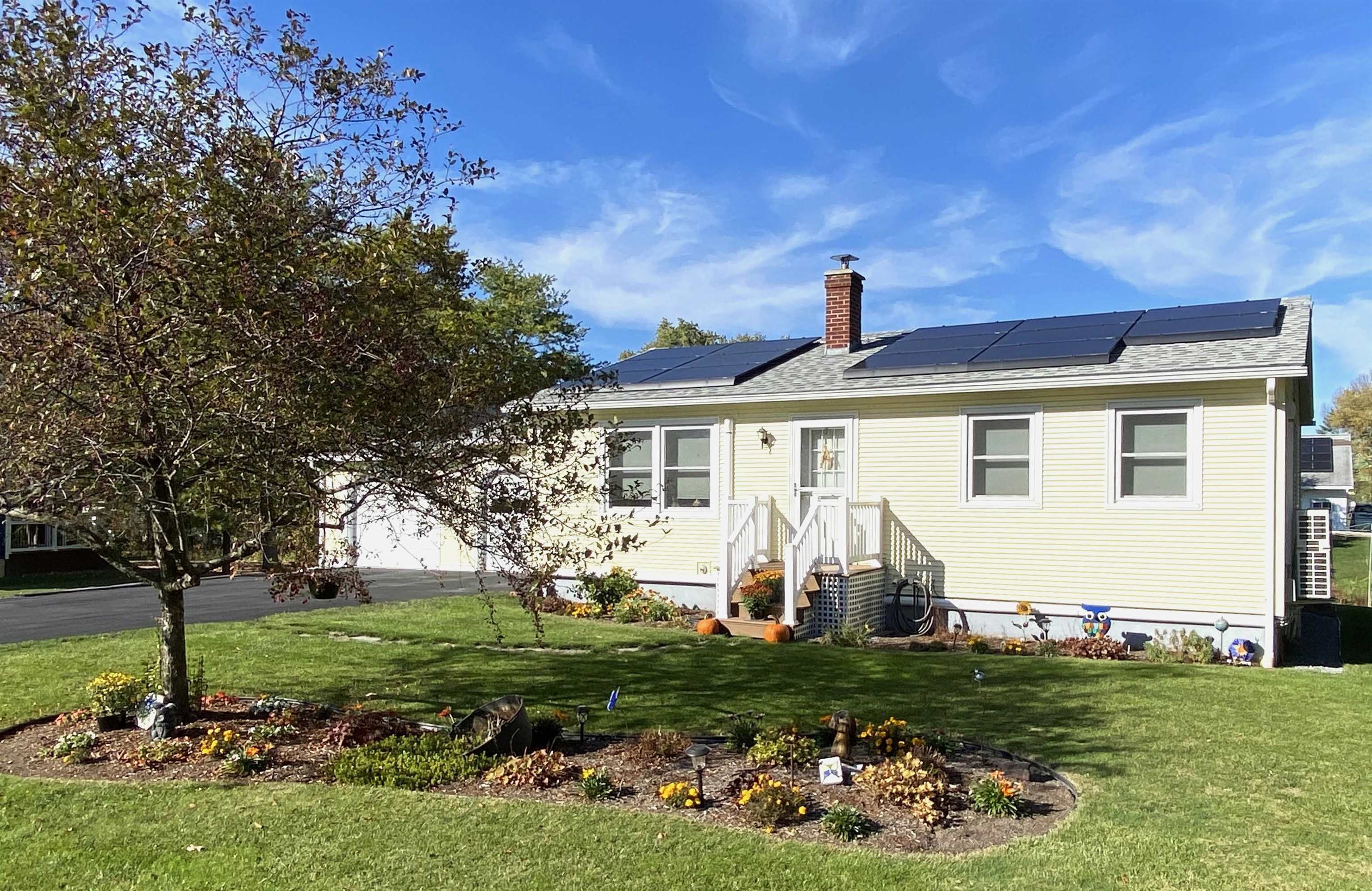 Middlebury, Vermont 05753, United States, 2 Bedrooms Bedrooms, ,1 BathroomBathrooms,Residential,Active,223700