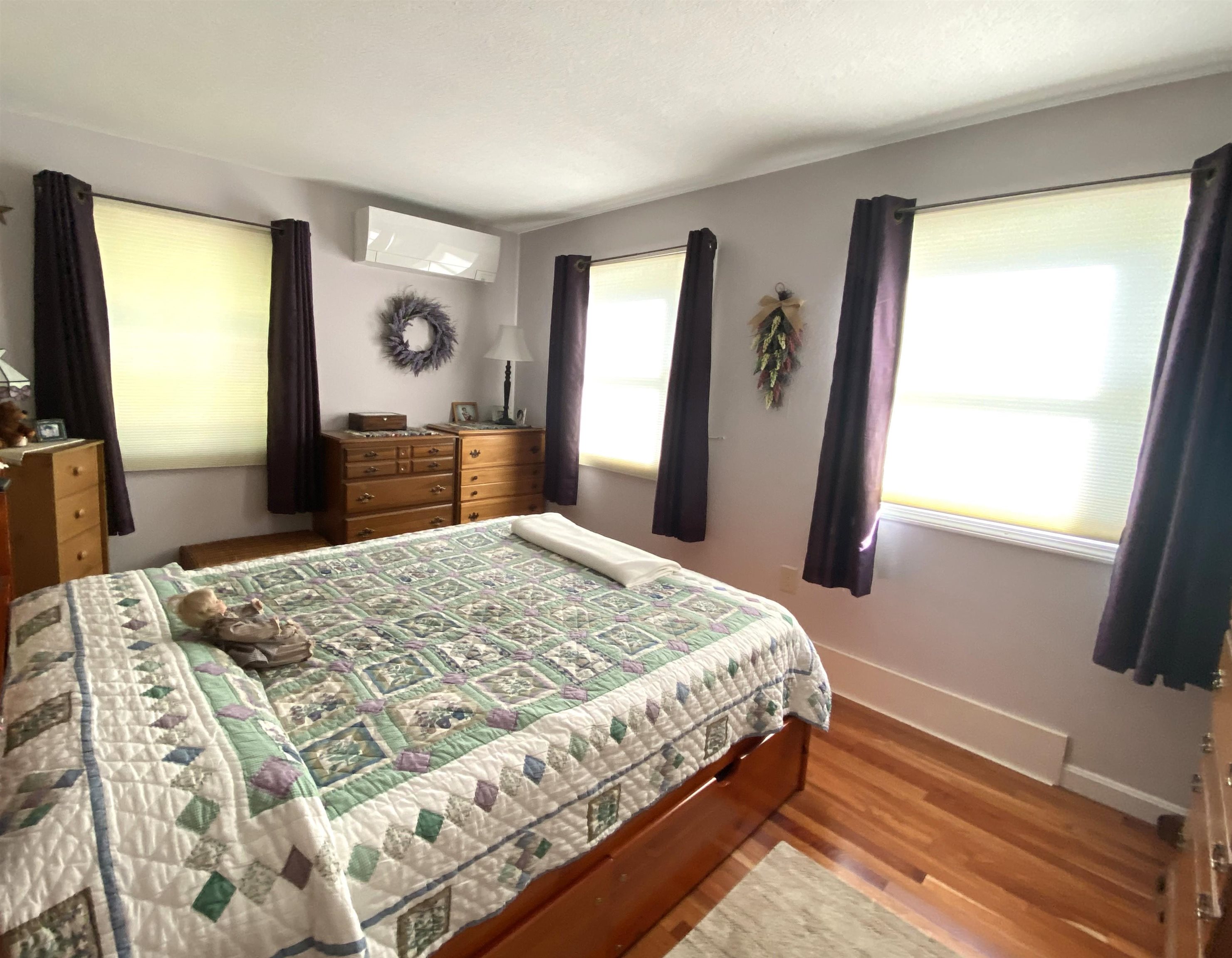 Middlebury, Vermont 05753, United States, 2 Bedrooms Bedrooms, ,1 BathroomBathrooms,Residential,Active,223700