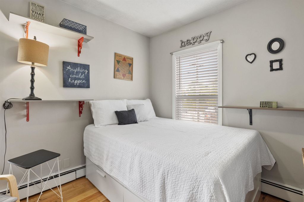 Photo of 792 Grove Street #5, Manchester, NH 03103 (MLS # 5067707)