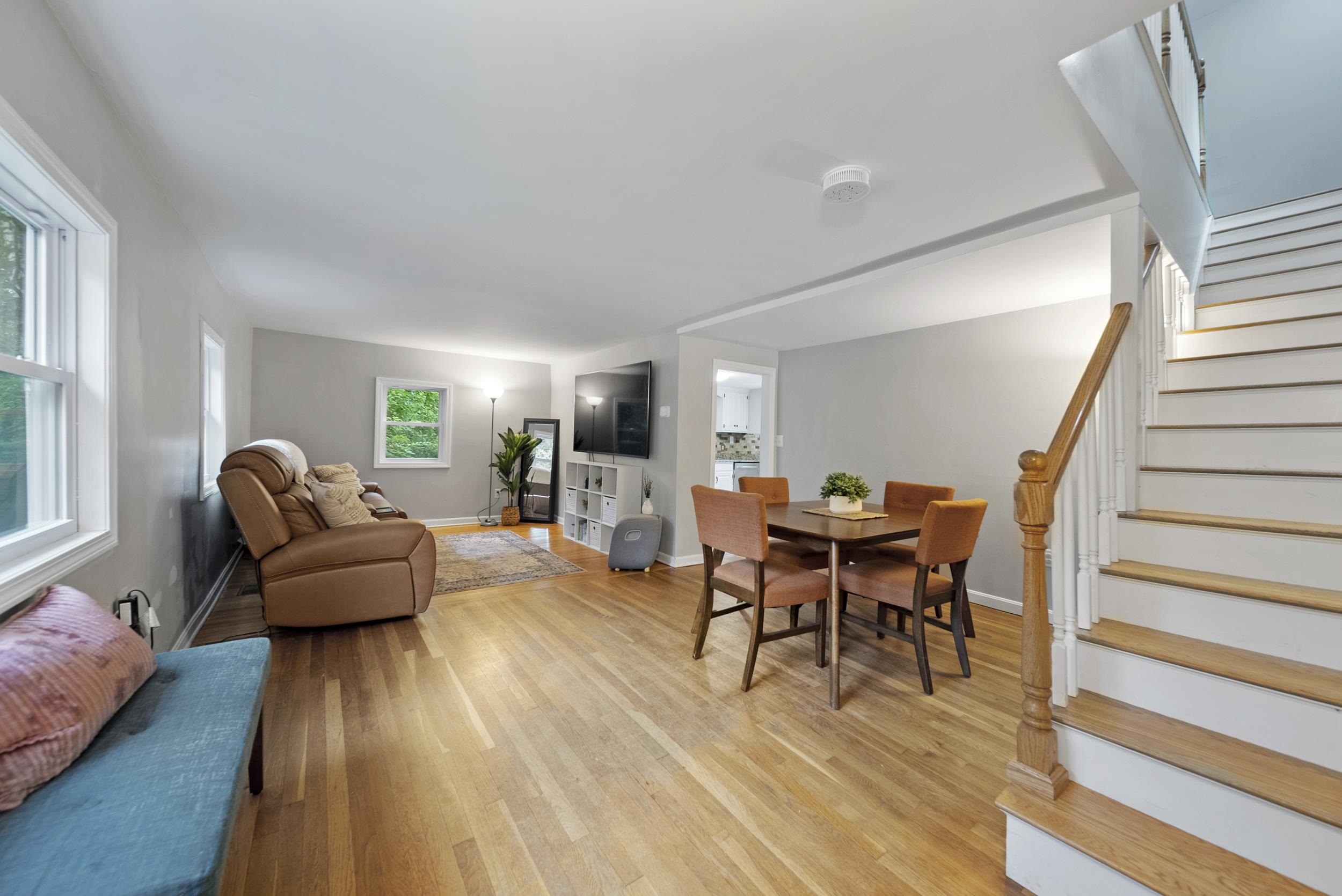 37 Leonard Avenue