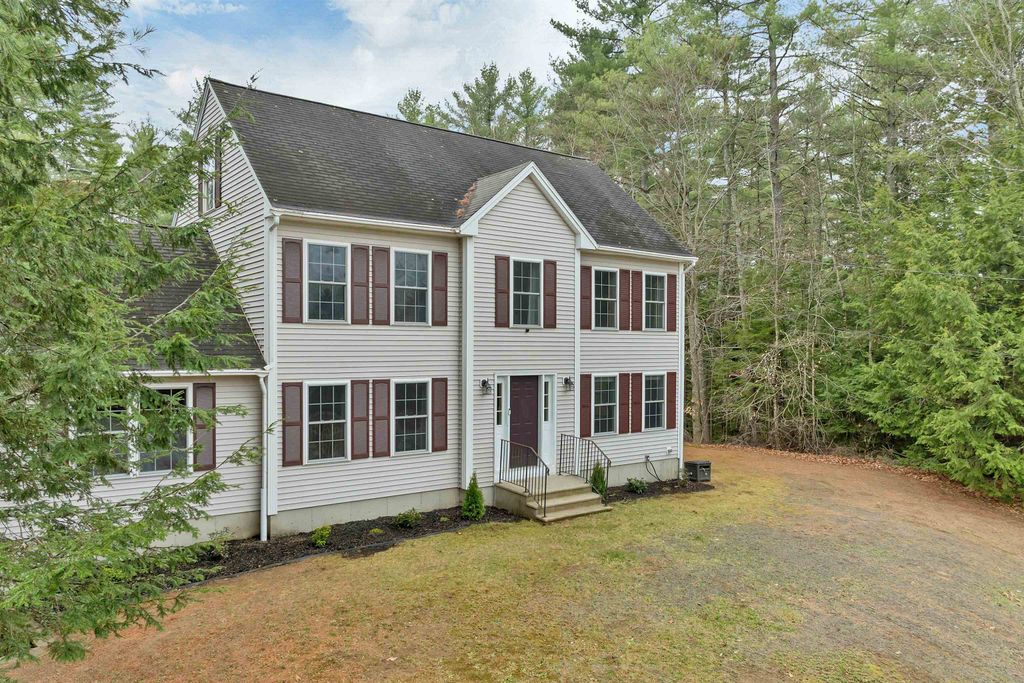 Photo of 20 Ventura Drive, Raymond, NH 03077 (MLS # 5084258)