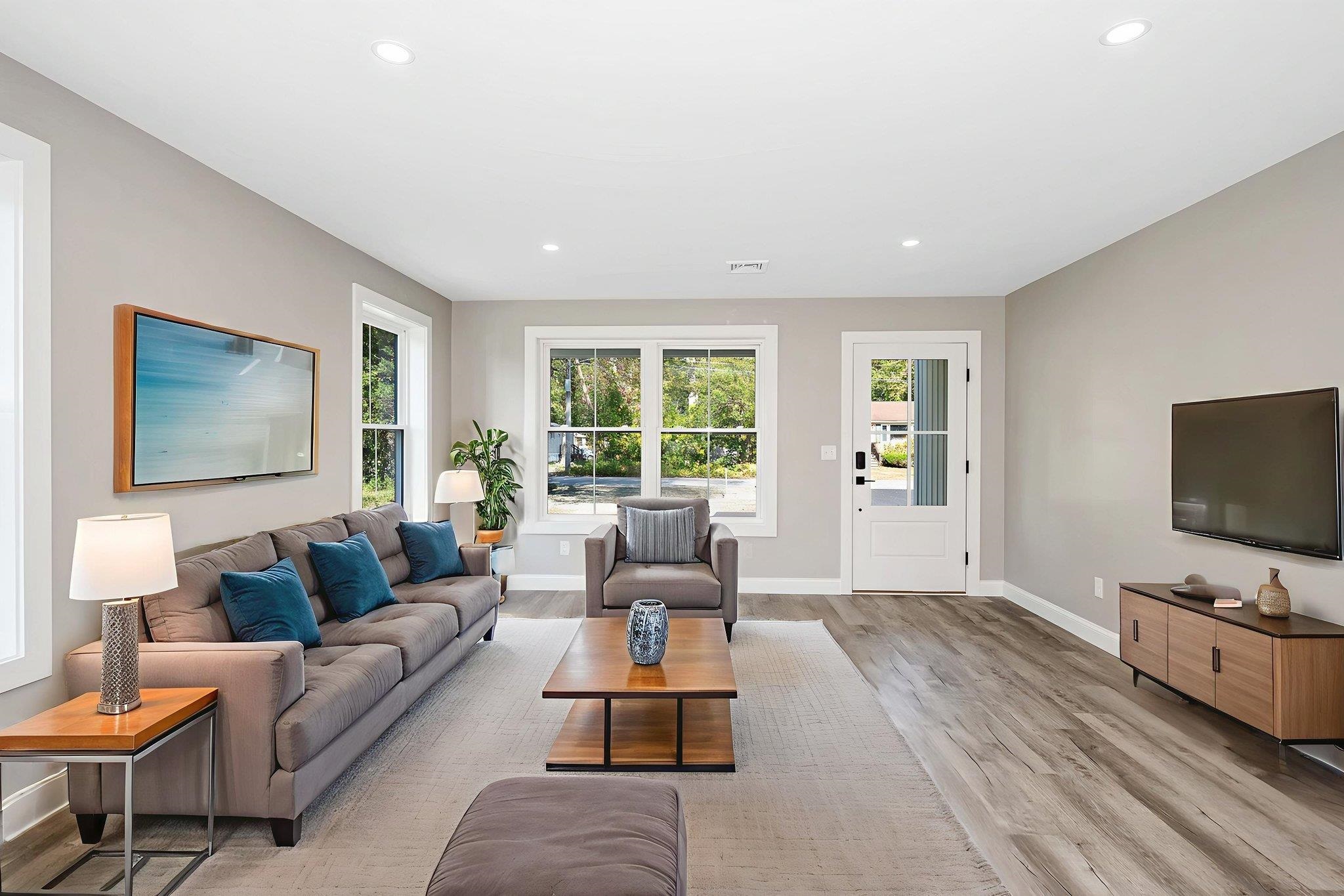 38 Rocks Road Unit 1