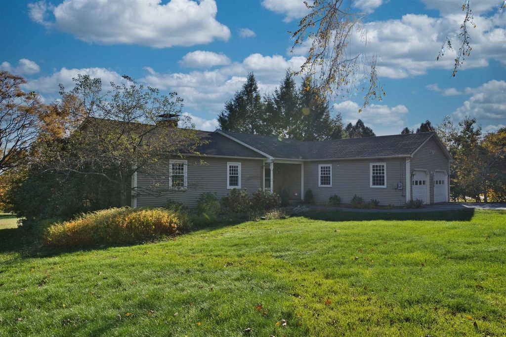 Photo of 2 Hop Kiln Road, Bow, NH 03304 (MLS # 5066822)