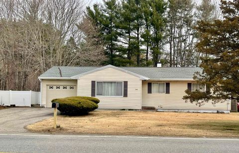 Photo of 284 Ocean Road, Portsmouth, NH 03801 (MLS # 5081253)