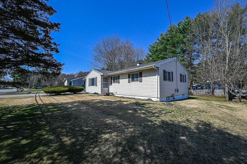 Photo of 284 Ocean Road, Portsmouth, NH 03801 (MLS # 5081253)