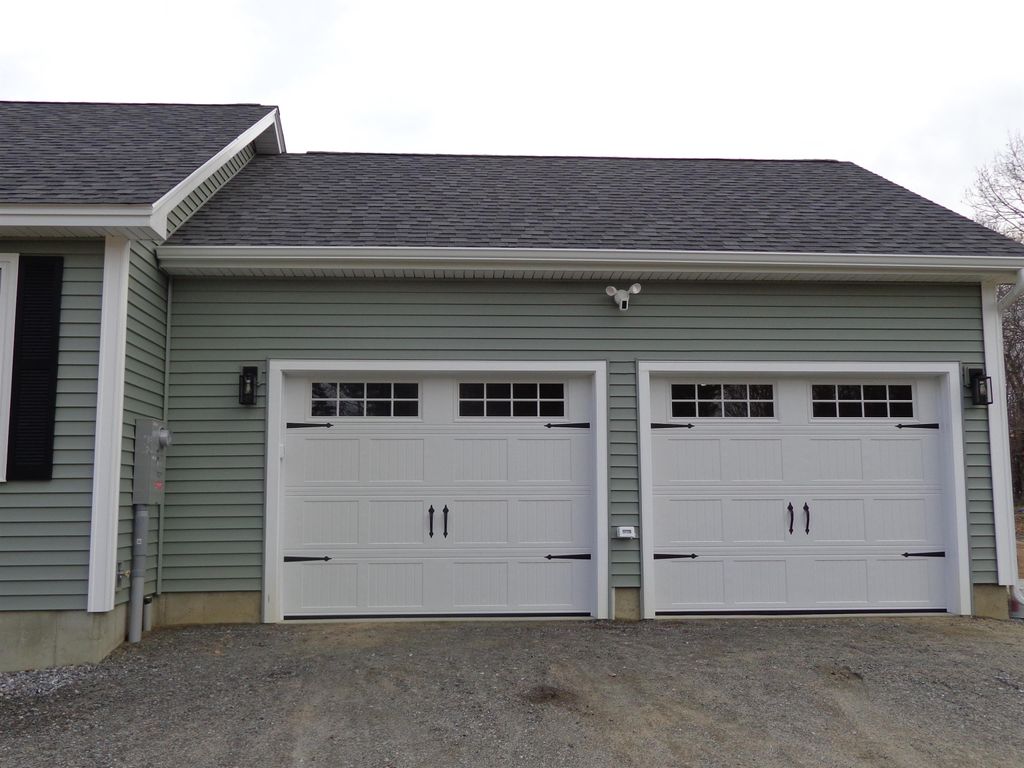 Photo of 93 Fairview Drive, Pittsfield, NH 03263 (MLS # 5083323)