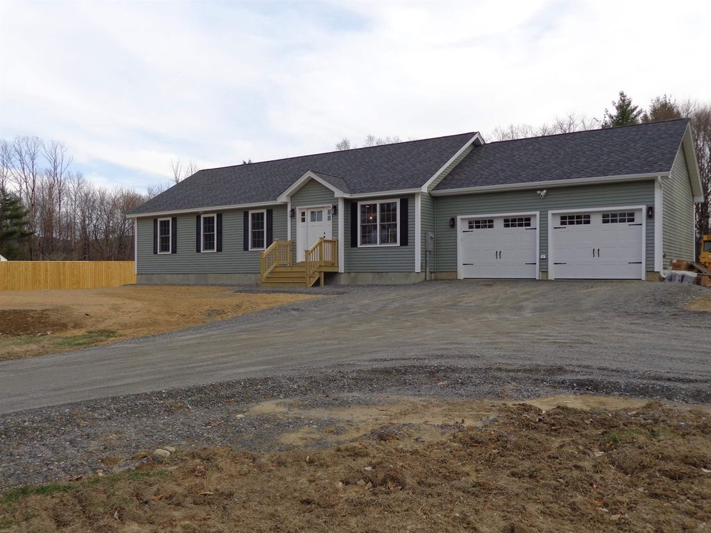 Photo of 93 Fairview Drive, Pittsfield, NH 03263 (MLS # 5083323)