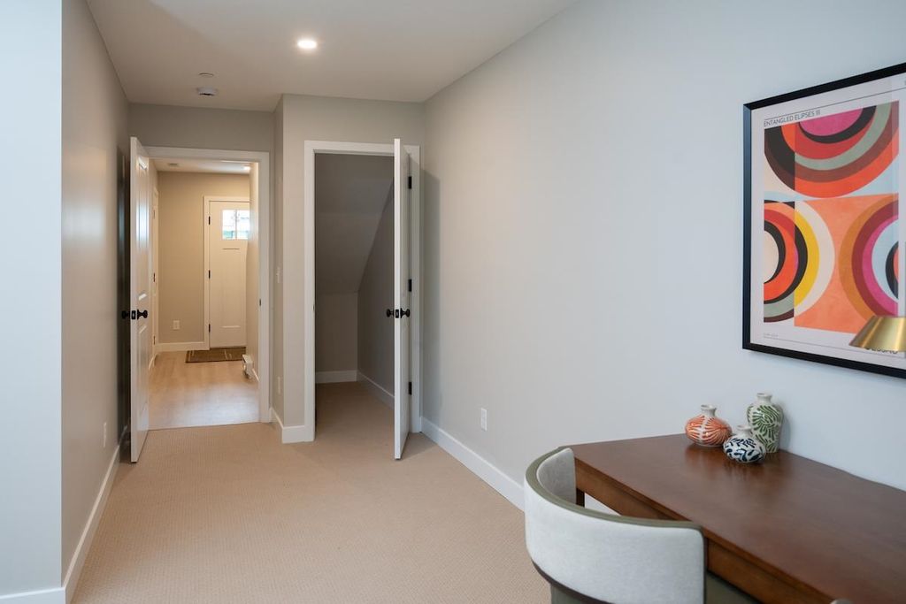 Photo of 1 Boulder Way, Manchester, NH 03109 (MLS # 5075481)