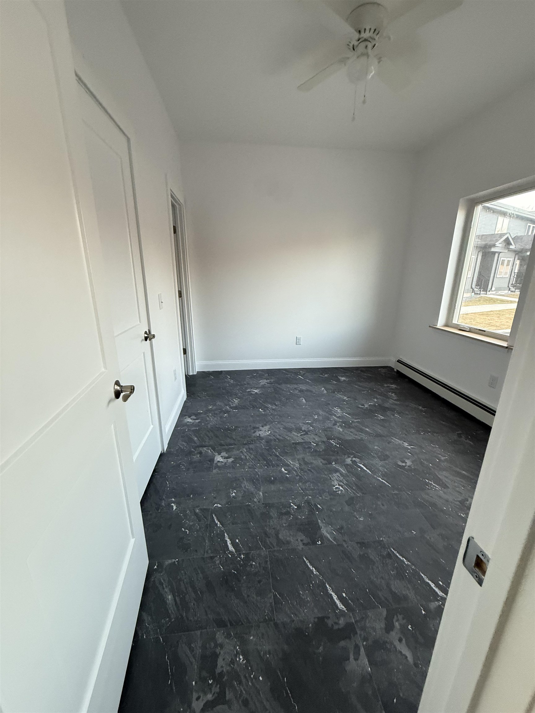 Vergennes, Vermont 05491, United States, 3 Bedrooms Bedrooms, ,2 BathroomsBathrooms,Residential,Active,93661