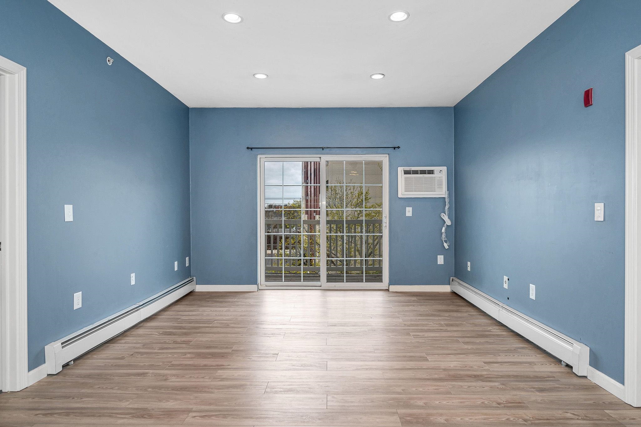 18 Harbor Avenue 410