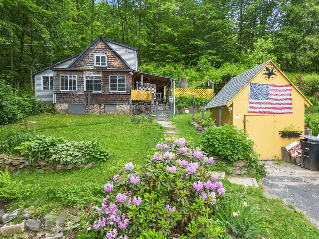 Photo of 236 North Main Street, Franklin, NH 03235 (MLS # 5047117)