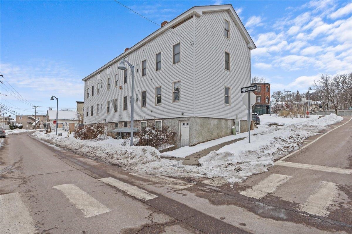 41-47 West Center Street