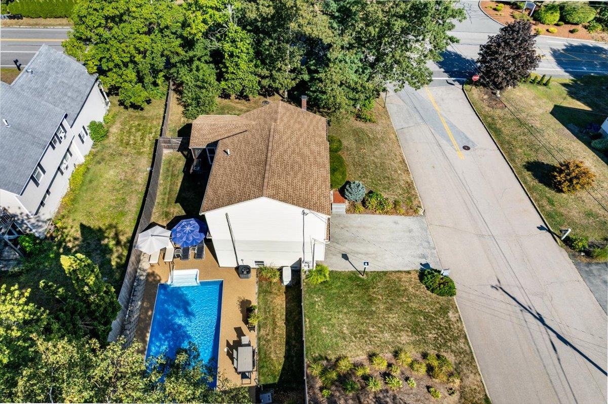 15 Lindstrom Lane