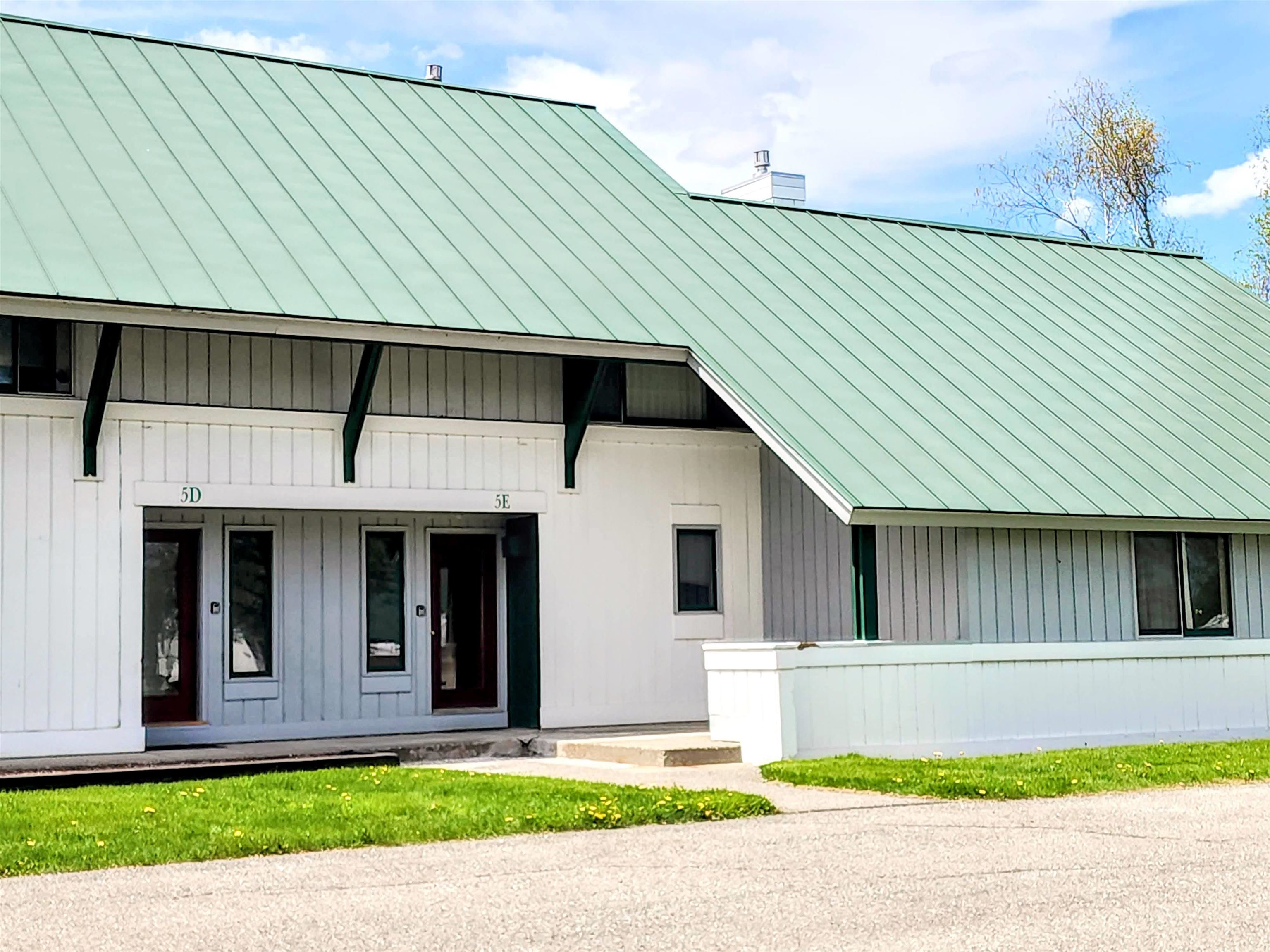 131 Village Green Drive 5E