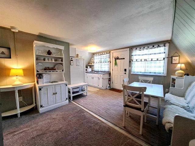 25 Red Sleigh Road 9