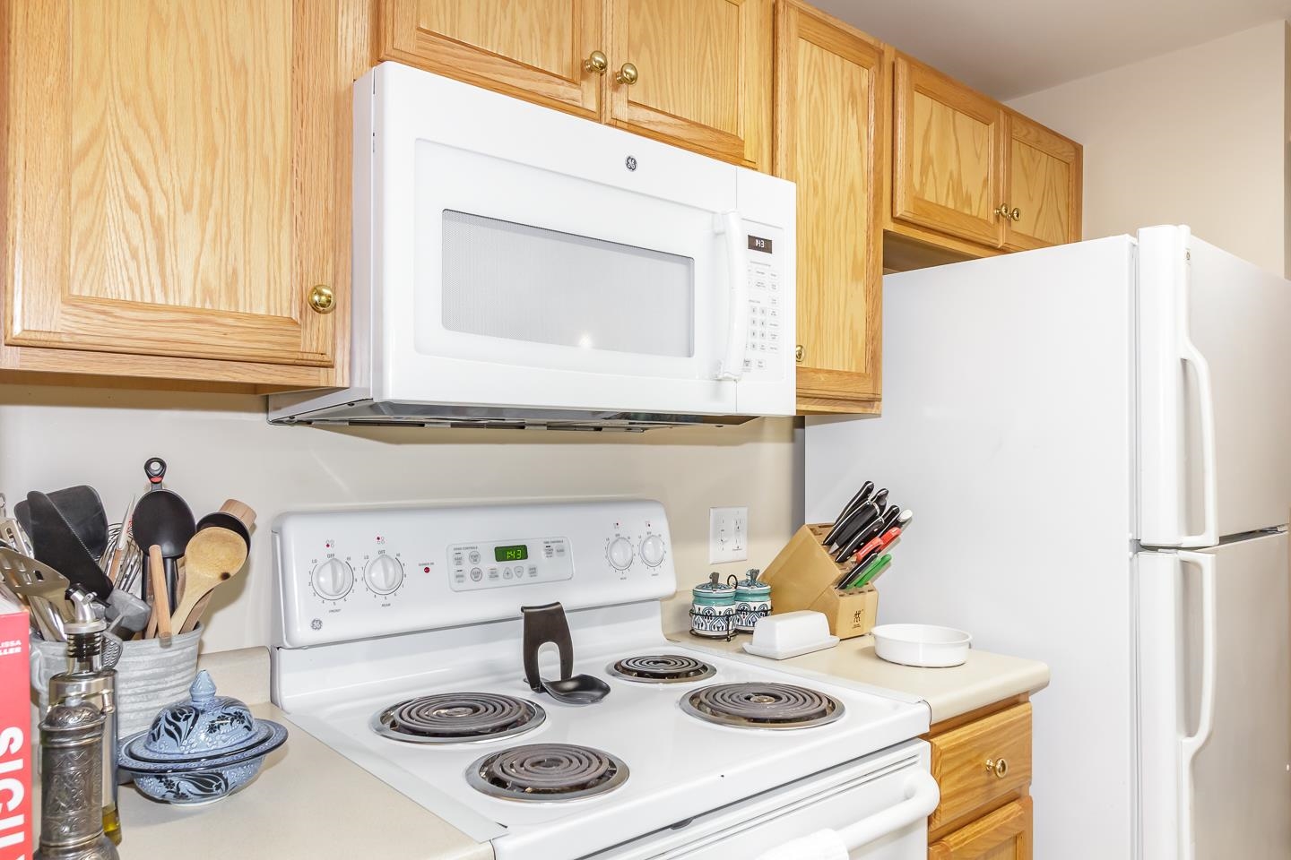 Londonderry, New Hampshire 03053, United States, 2 Bedrooms Bedrooms, ,2 BathroomsBathrooms,Residential,Pending,153250