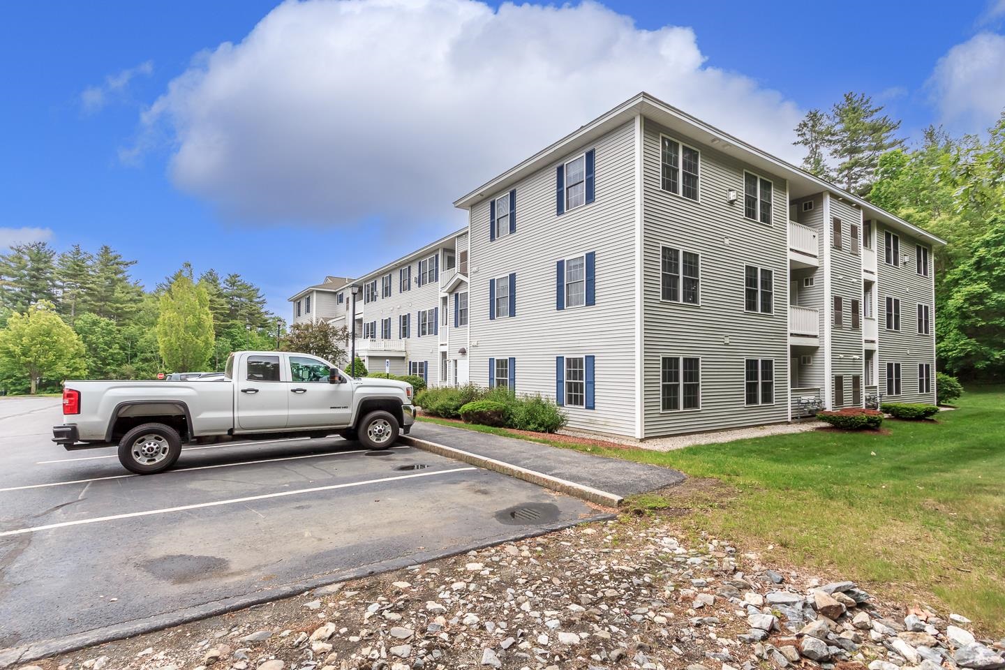 4 Crestview Circle 106