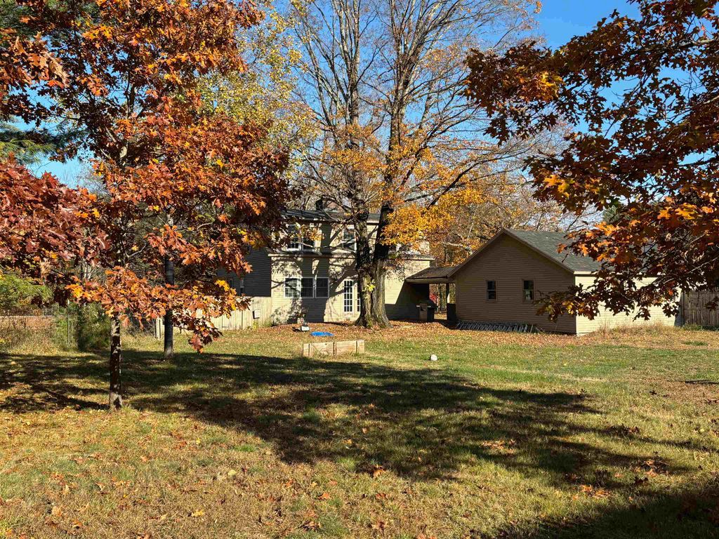 Photo of 6 Hartshorn Lane, Warner, NH 03278 (MLS # 5066909)