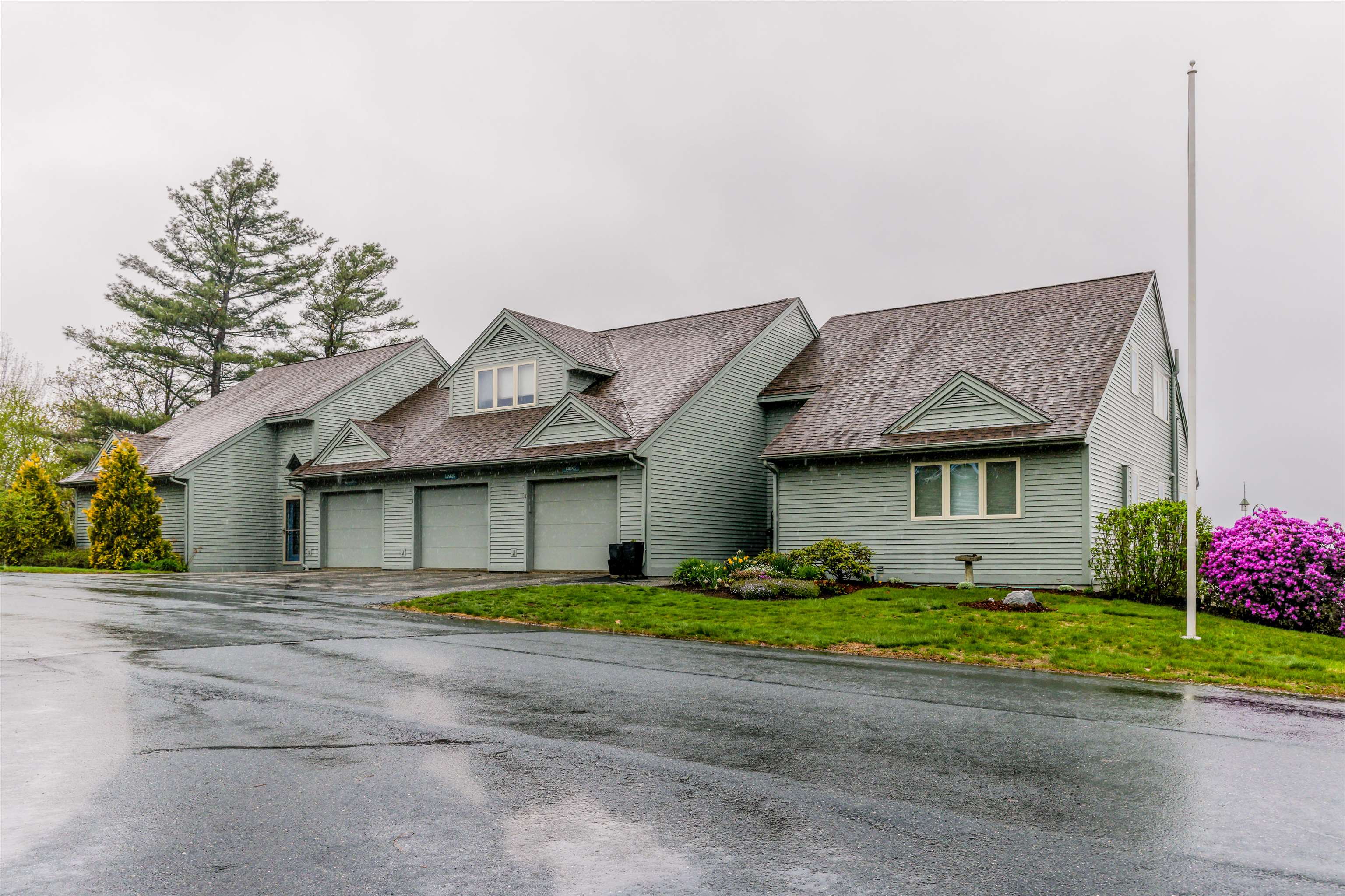 8 North Peak Village