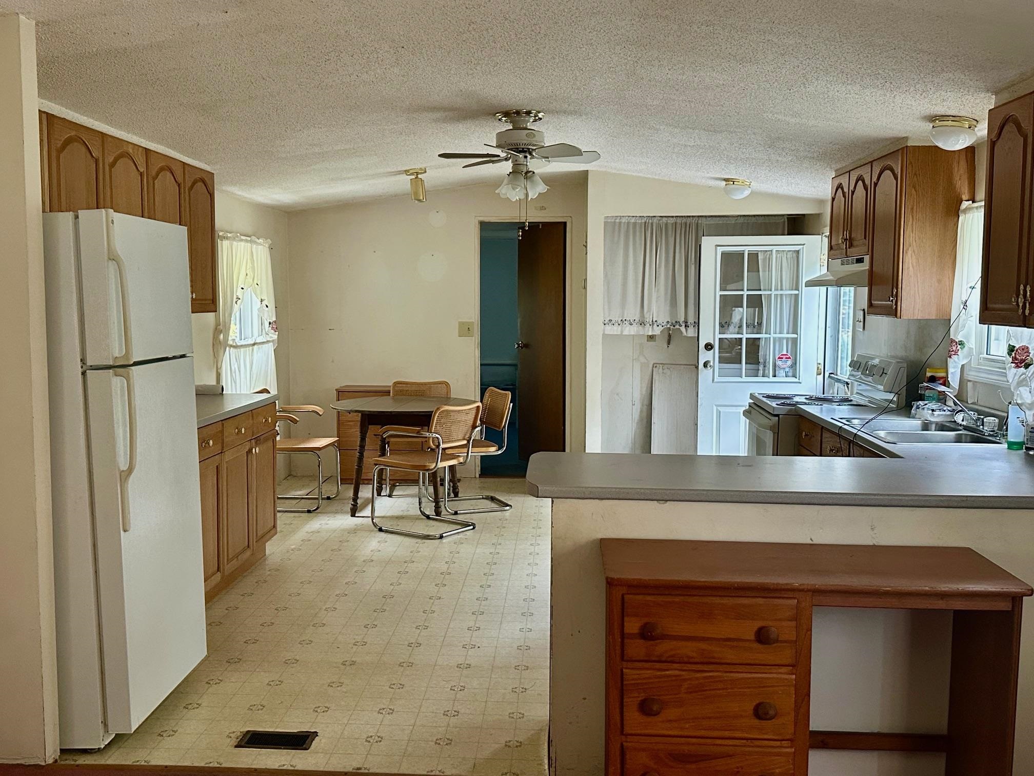 15 Anderson Hill Road