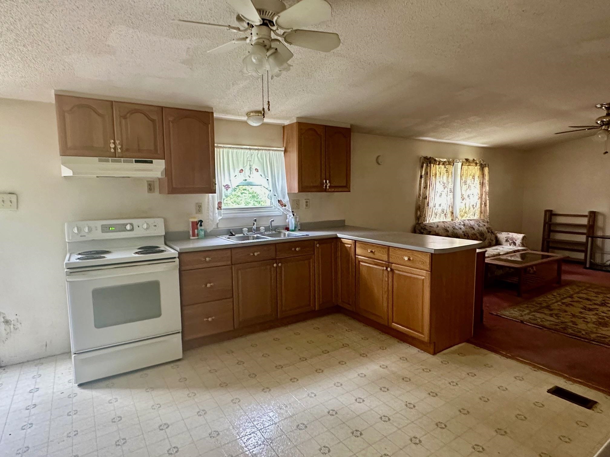 15 Anderson Hill Road