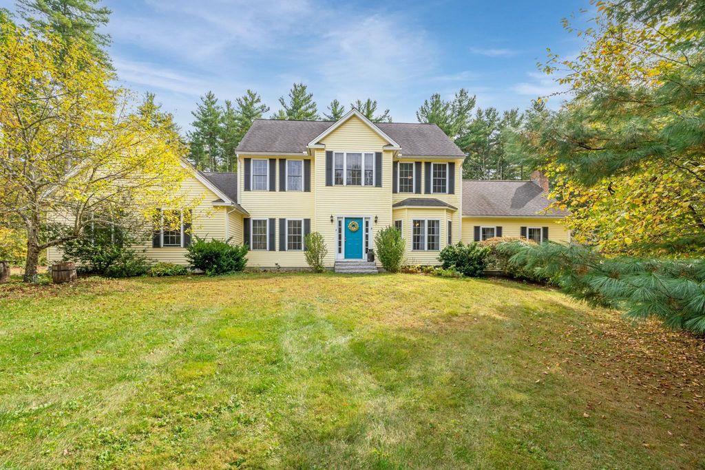 Photo of 55 Carons Way, Brookline, NH 03033 (MLS # 5063943)