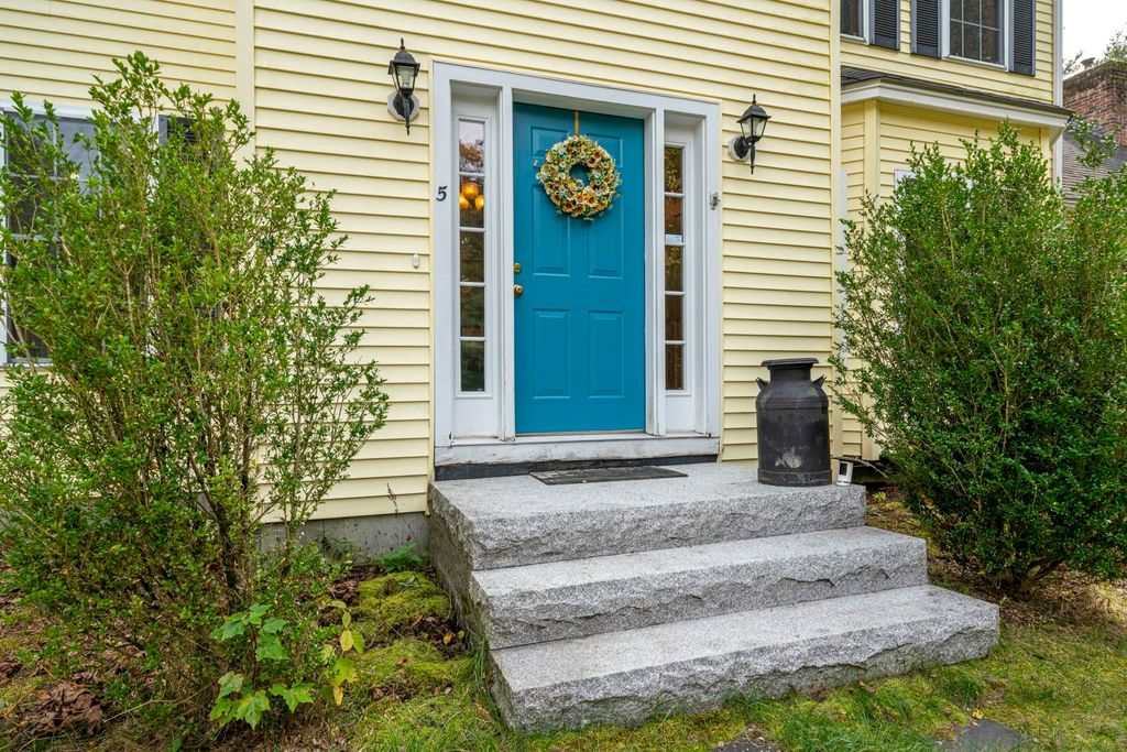 Photo of 55 Carons Way, Brookline, NH 03033 (MLS # 5063943)